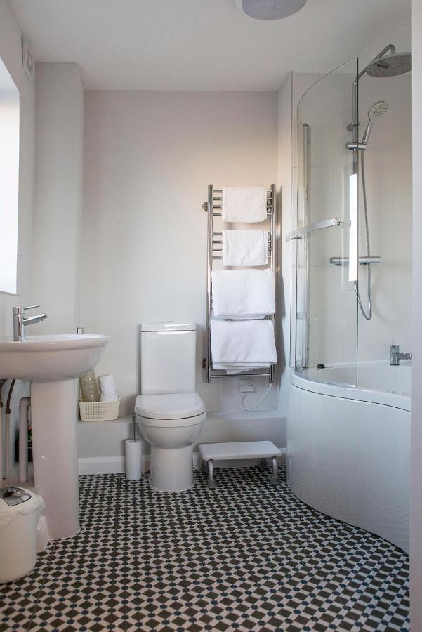 Victoria Inn Brewhouse B&B Roch Экстерьер фото