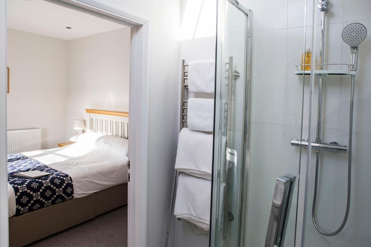 Victoria Inn Brewhouse B&B Roch Экстерьер фото